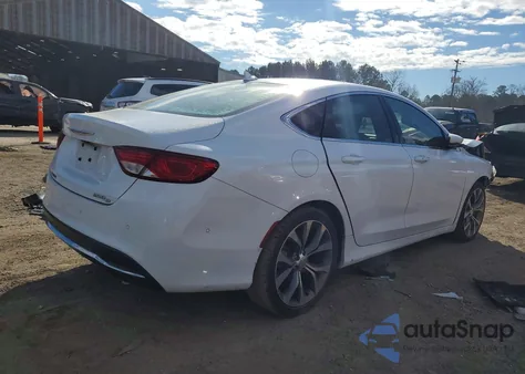 2015 Chrysler 200 C z USA, uszkodzony, nr VIN 1C3CCCCB0FN760433